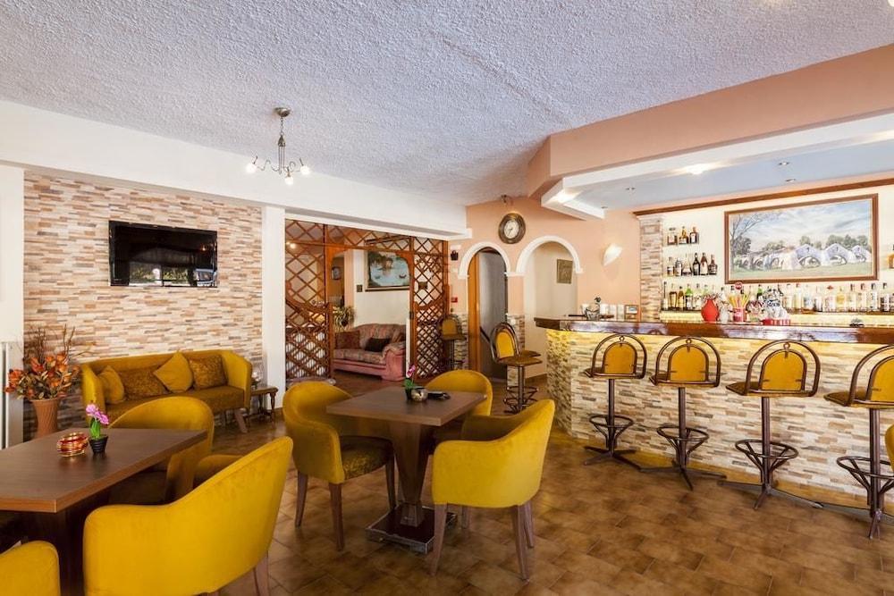 Maltezos Hotel Gouvia Exterior photo