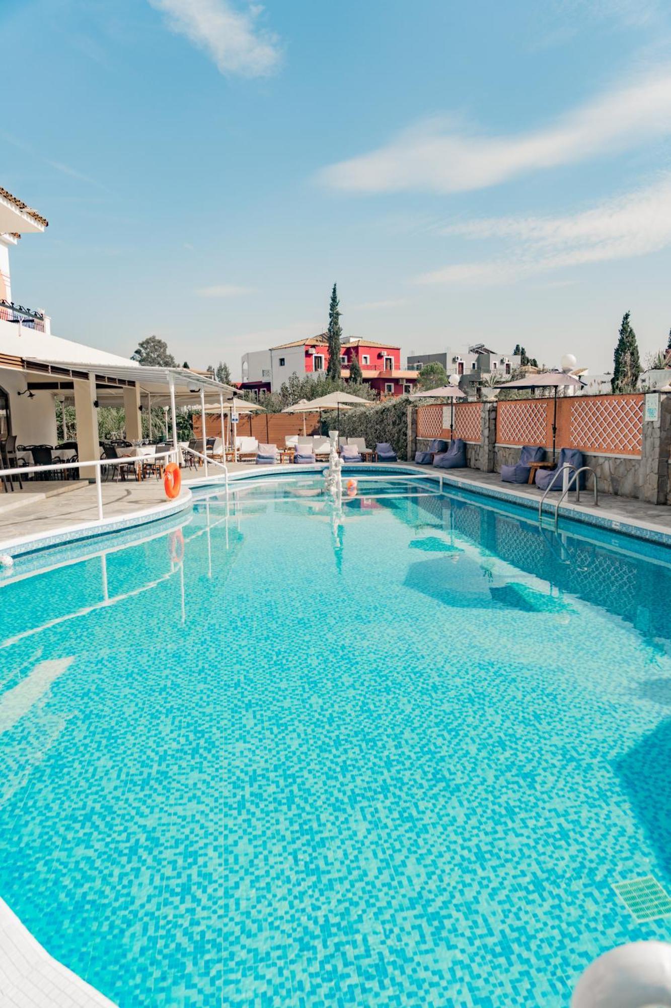 Maltezos Hotel Gouvia Exterior photo